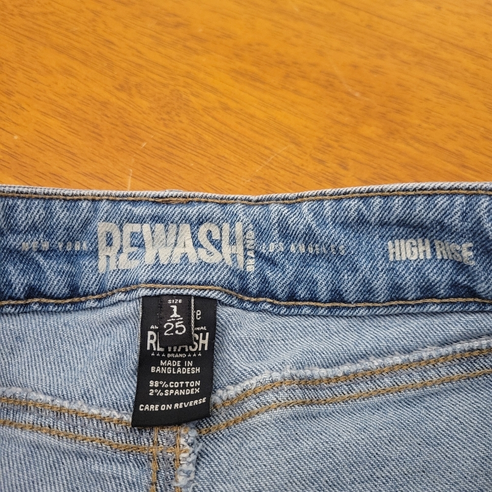 Rewash High Rise Straight Leg Jeans•Size 25/1•Light Wash - Picture 4 of 7